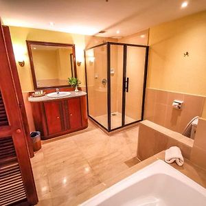 Suite Double or Twin Room Sea View